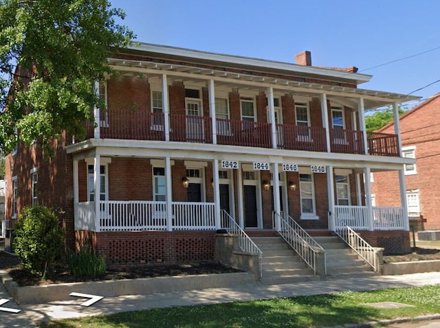 view of front of home with covered porch