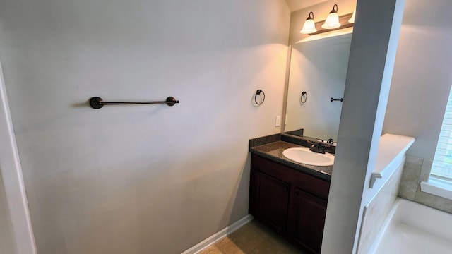 2806 Huntcliffe Dr, Augusta, GA 30909 - full bath featuring vanity and a bathtub