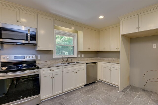 813 Hammond Dr, North Augusta, SC 29841 - empty room featuring stairway, light wood-style flooring, ornamental molding, and baseboards