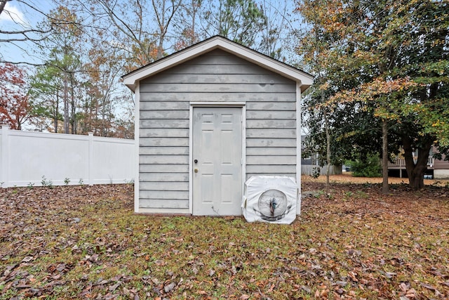 view of outbuilding