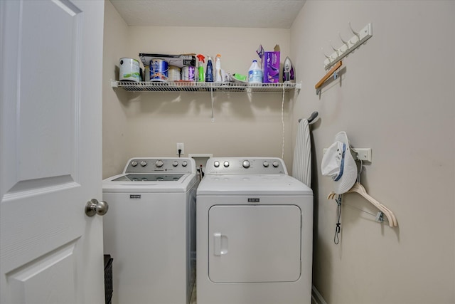 240 Full Circle Dr, Evans, GA 30809 - laundry area featuring washing machine and dryer