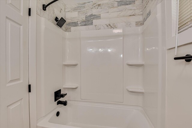 2281 Raleigh Dr, Augusta, GA 30904 - bathroom featuring shower / washtub combination