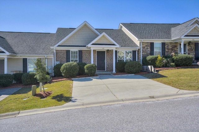 view of front of house with a front yard