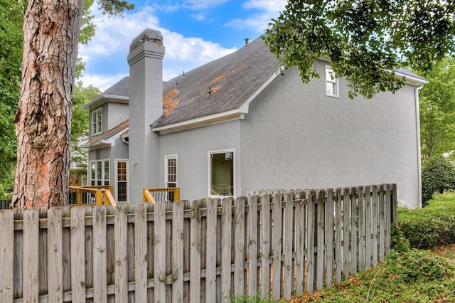 view of home's exterior