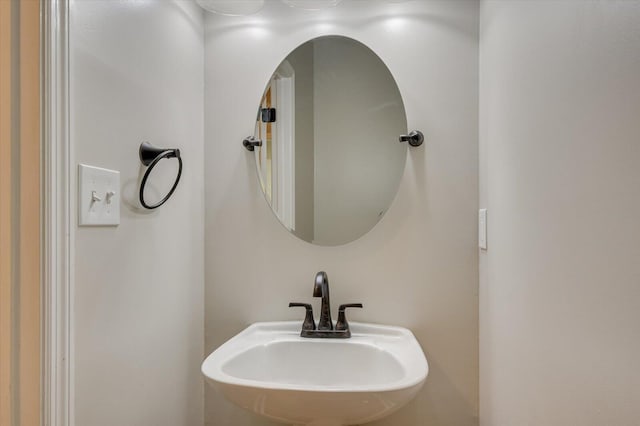 bathroom with sink