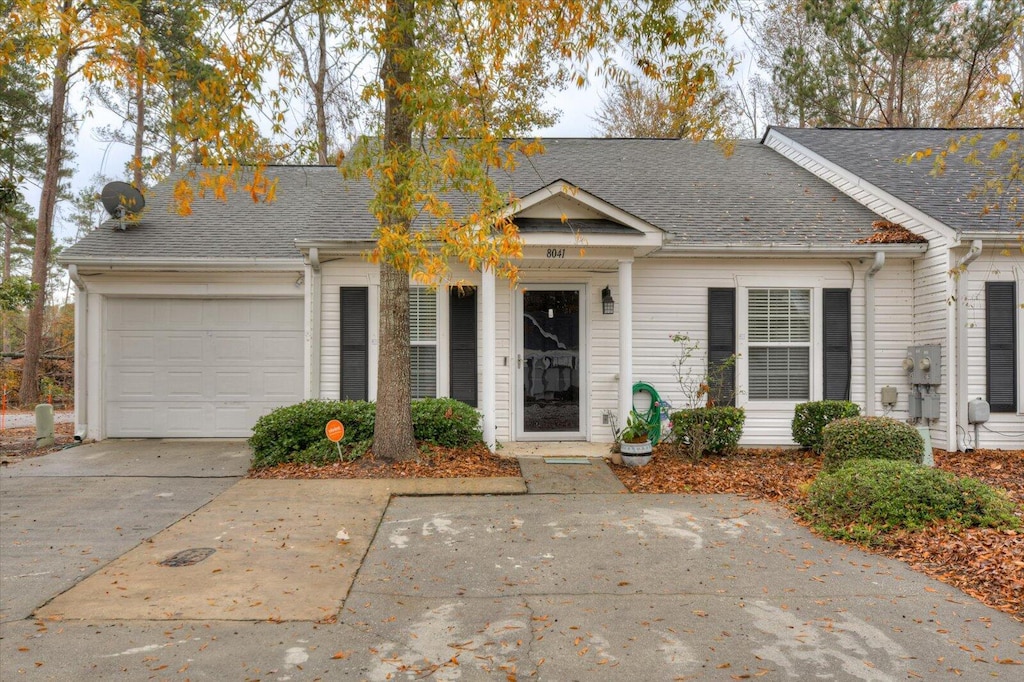 view of front facade with a garage