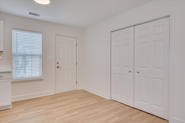4002 Hidden Haven Ct, Augusta, GA 30909 - entrance foyer featuring light wood-style floors and baseboards