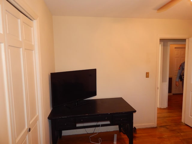 office with hardwood / wood-style floors