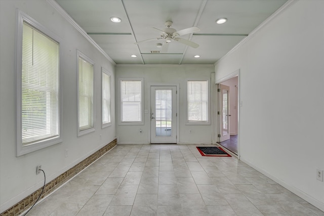 entryway featuring ornamental molding, recessed lighting, a ceiling fan, and baseboards