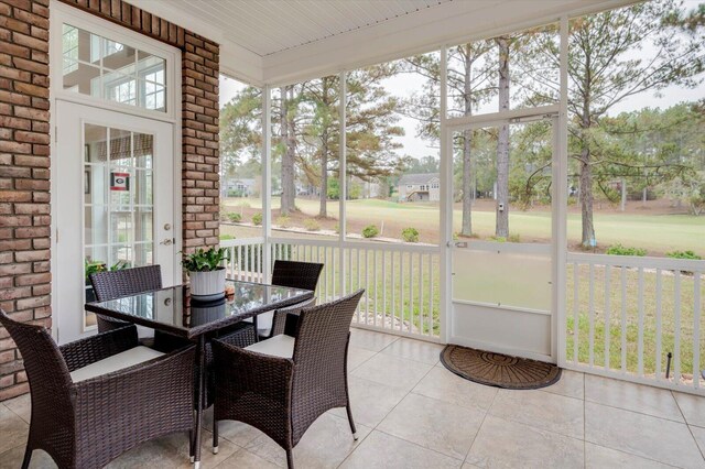 view of sunroom / solarium