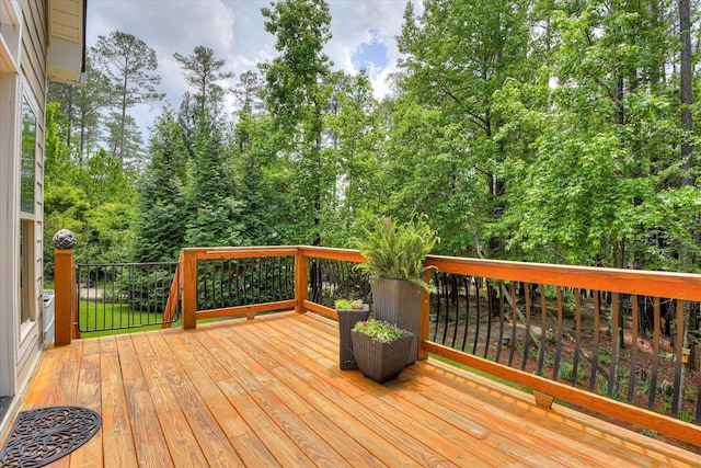 203 Jacque Cir, Mccormick, SC 29835 - view of deck
