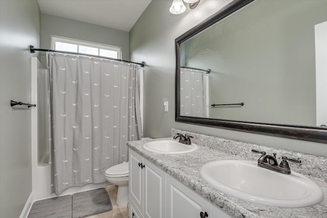 full bathroom with shower / bath combo with shower curtain, vanity, and toilet