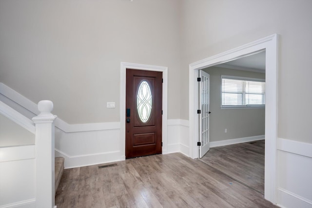 1543 Wrens Hwy, Thomson, GA 30824 - foyer entrance with visible vents and wood finished floors