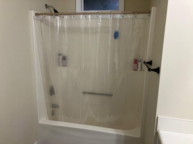 42 Bluff Pointe Way, Aiken, SC 29803 - full bath with shower / tub combo with curtain