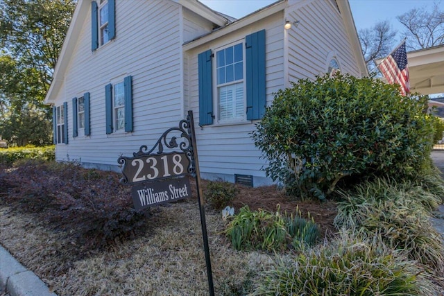 view of home's exterior featuring crawl space