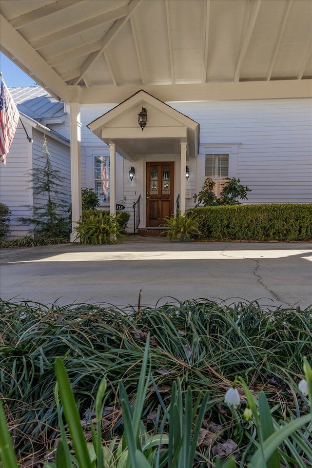 view of entrance to property