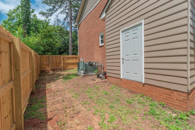 2421 Castlewood Dr, Augusta, GA 30904 - view of fenced backyard