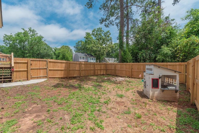 2421 Castlewood Dr, Augusta, GA 30904 - fenced backyard with a gate