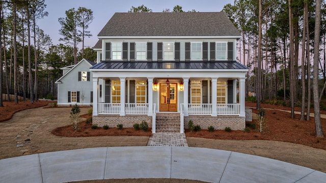 view of front facade with a porch