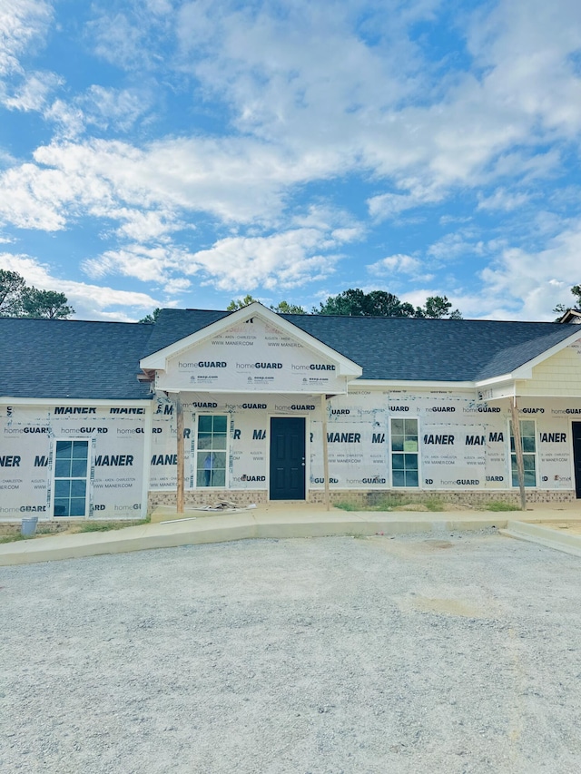 view of front of property