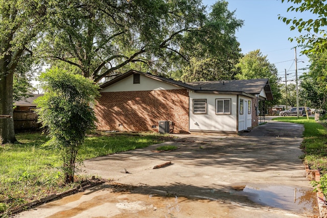 2131 Reedale Ave, Augusta, GA 30906 - exterior space featuring driveway, brick siding, and crawl space