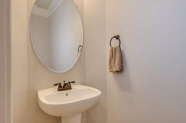 bathroom with sink