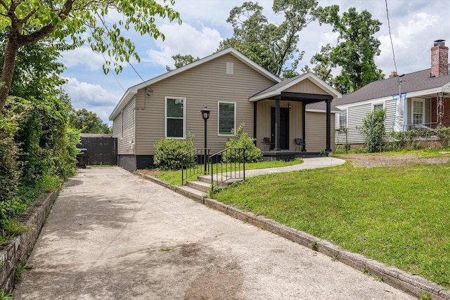 2156 Telfair St, Augusta, GA 30904 - view of front of property featuring a front yard