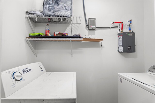 2156 Telfair St, Augusta, GA 30904 - washroom featuring washing machine and clothes dryer