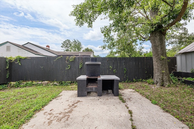 2156 Telfair St, Augusta, GA 30904 - fenced backyard featuring a patio area