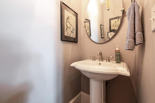 114 Altamaha Dr, North Augusta, SC 29841 - bathroom featuring baseboards