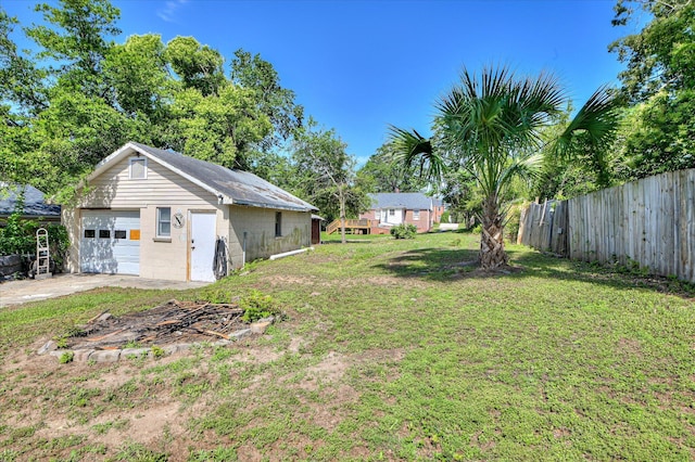 501 Beaufort Dr, Augusta, GA 30904 - view of yard featuring a garage and an outbuilding