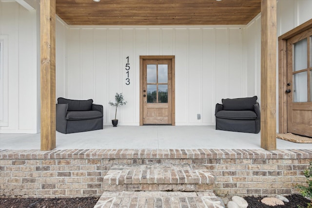 1513 Paris Ave, Swainsboro, GA 30401 - doorway to property with covered porch