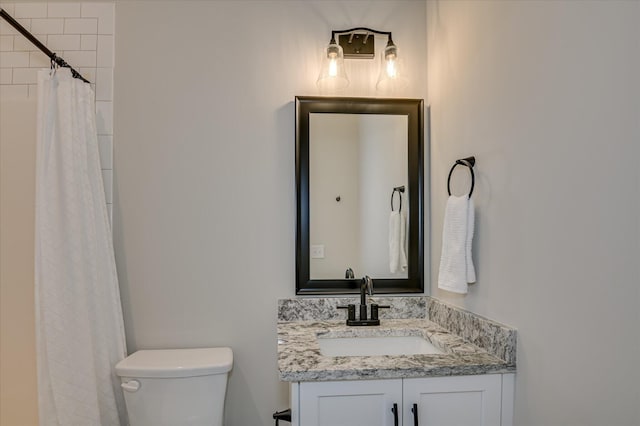 635 River Oaks Ln, Evans, GA 30809 - bathroom featuring vanity and curtained shower