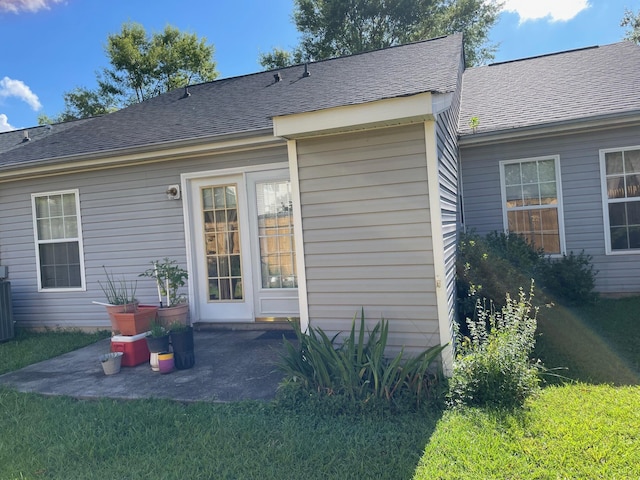 1036 Old Marks Dr, Augusta, GA 30909 - rear view of property featuring a patio area, a yard, and a shingled roof