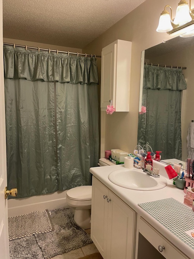 1036 Old Marks Dr, Augusta, GA 30909 - full bath featuring vanity, shower / tub combo, and a textured ceiling