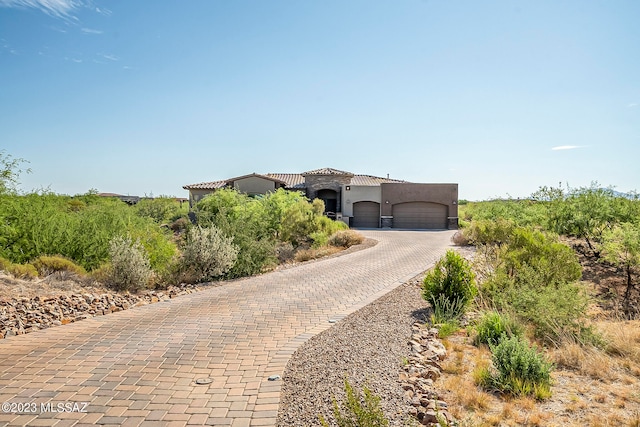 view of front facade with a garage