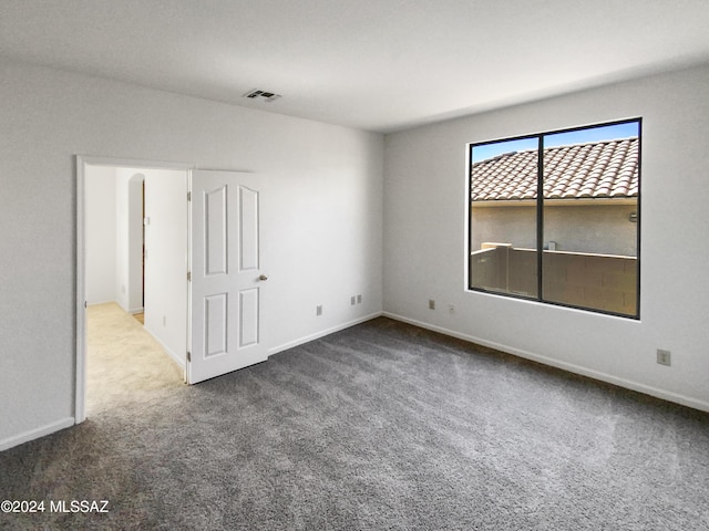 empty room featuring carpet