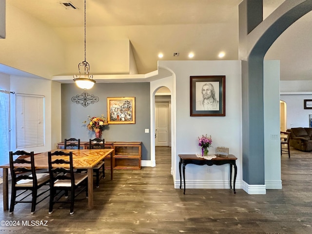 464 N 1st Ave, Thatcher, AZ 85552 - dining area with dark wood-type flooring and lofted ceiling