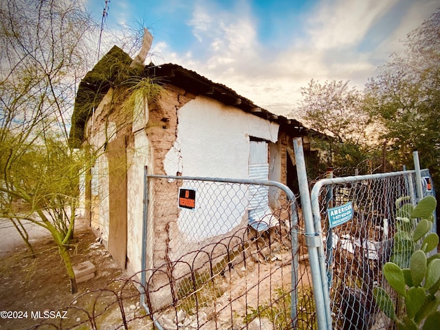 view of home's exterior