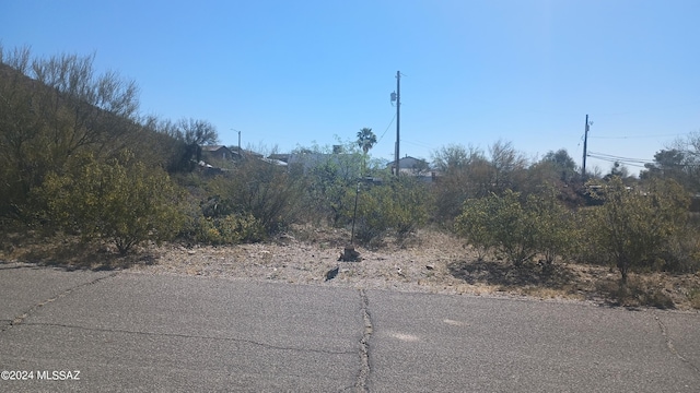 Listing photo 3 for S San Felipe Dr S Unit 11, Tucson AZ 85709