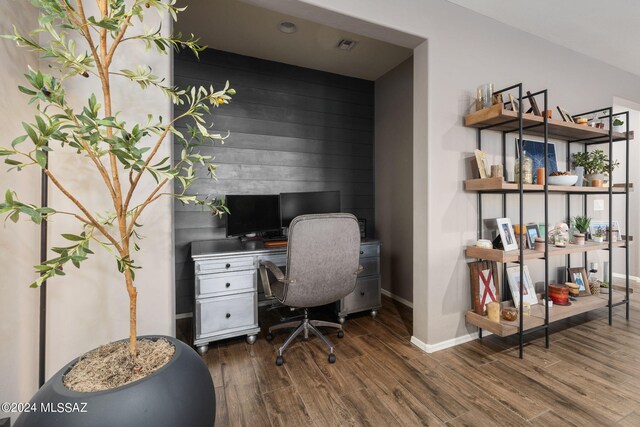 office area featuring hardwood / wood-style flooring