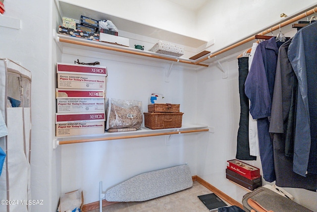 view of spacious closet