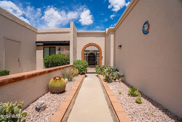 view of entrance to property