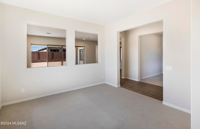 view of carpeted spare room