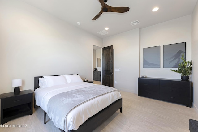 bedroom with ceiling fan