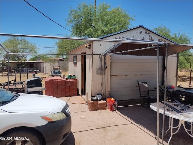 view of outbuilding