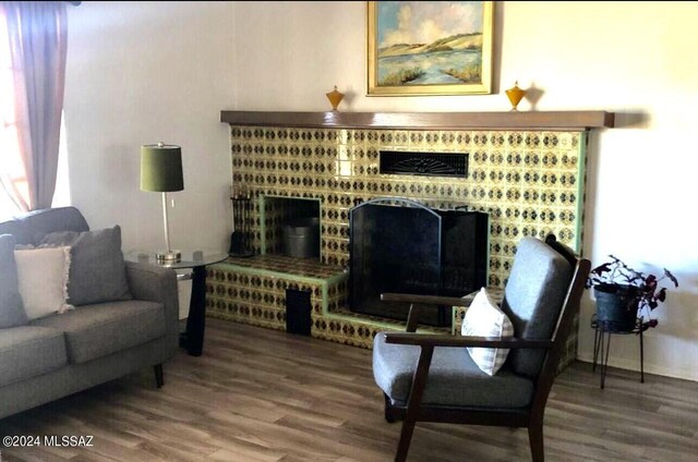 living room featuring hardwood / wood-style flooring