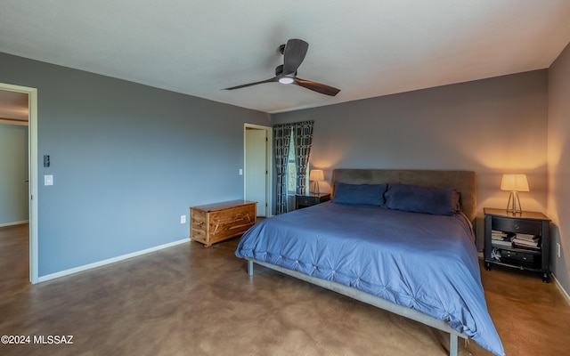 bedroom with ceiling fan