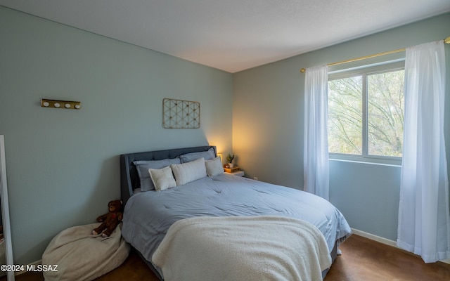 view of carpeted bedroom