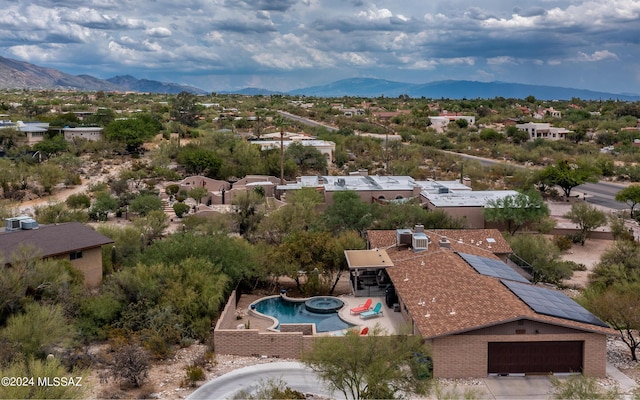 bird's eye view featuring a mountain view